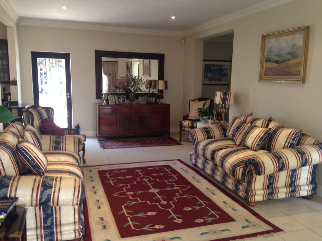 A Hundred Thousand Welcomes B&B Sandton Exteriör bild