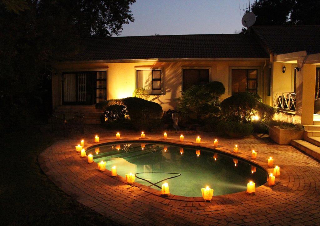 A Hundred Thousand Welcomes B&B Sandton Exteriör bild