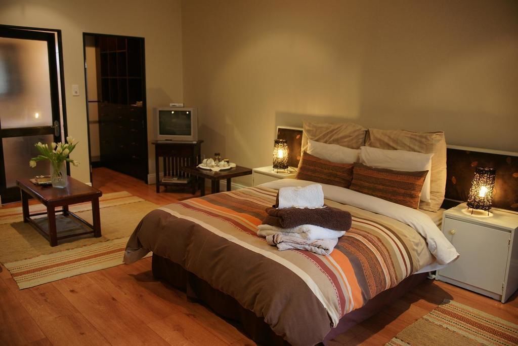 A Hundred Thousand Welcomes B&B Sandton Exteriör bild